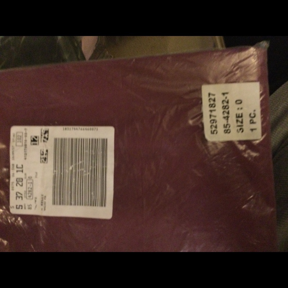 UNBRANDED purple valance size 0